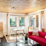 Landhaus-eifelhoehe Holiday home *