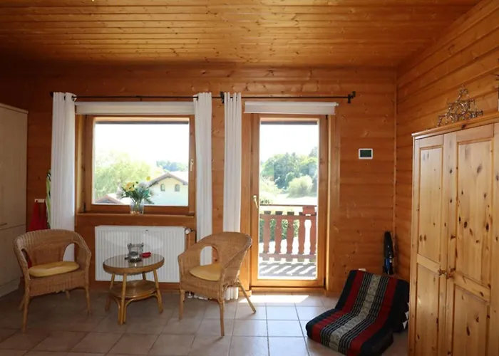 Landhaus-eifelhoehe Semesterbostad Schuller